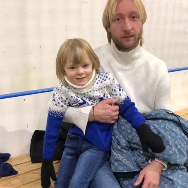 Младший сын плющенко. Младший сын плющенко