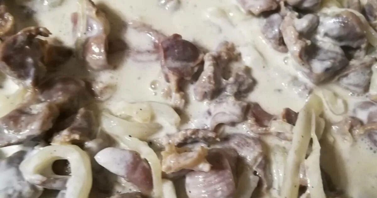 куриные желудки со сметаной. желудочки тушеные в сметане. желудочки куриные в сметане. желудочки куриные в сметане. куриные желудки в сметане.