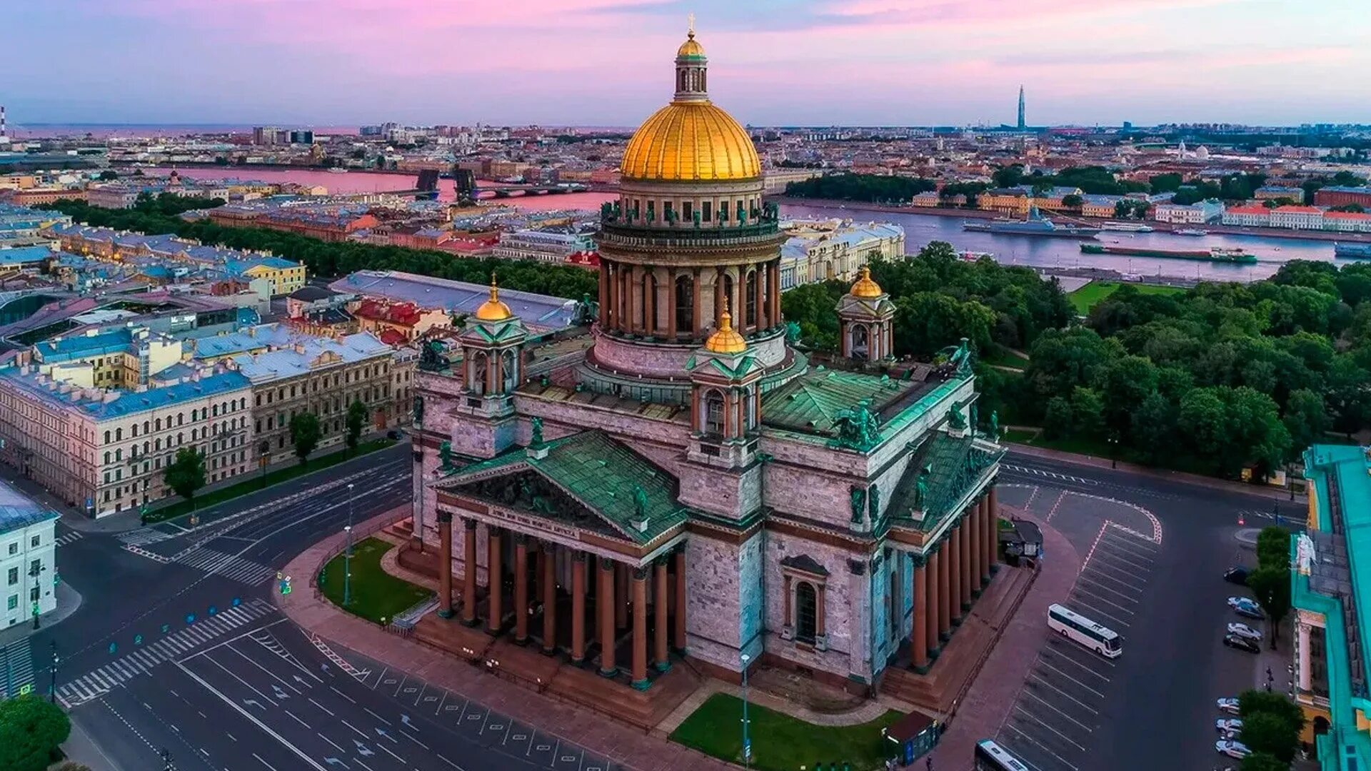 Спб самый большой. Исаакиевский собор в Санкт-Петербурге. Монферран Исаакиевский собор. Исаковский соборо в Санкт-Петербурге. Огюст Монферран Исаакиевский собор.