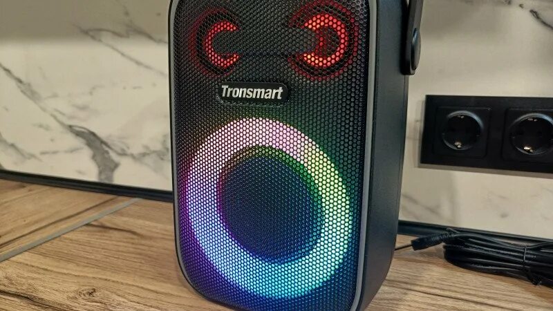 Tronsmart halo 110. Колонка Тронсмарт Halo 200. Колонка Tronsmart lpx7. Колонки Tronsmart 30 Watt. Мощная колонка гигант.