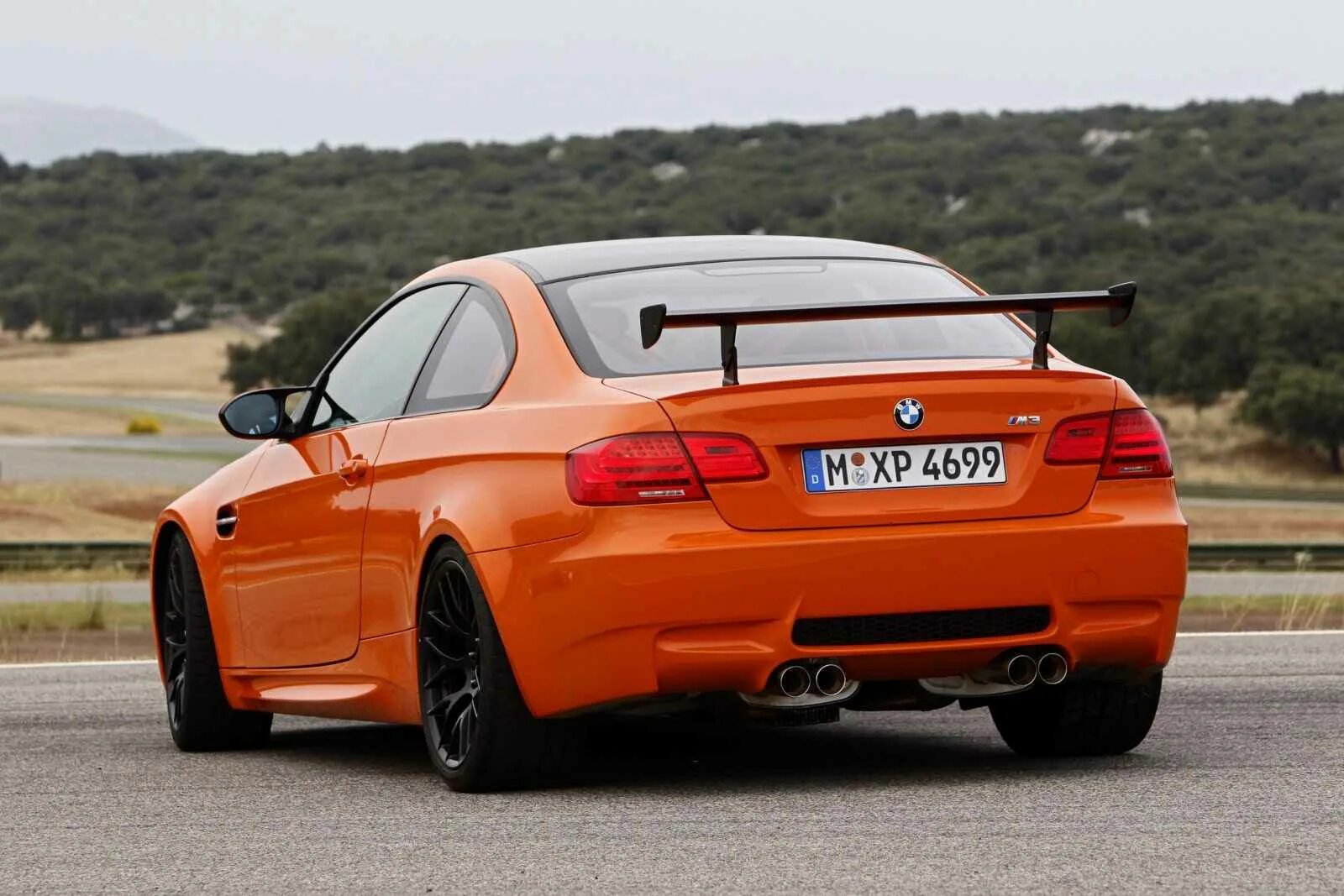 M3ga nh