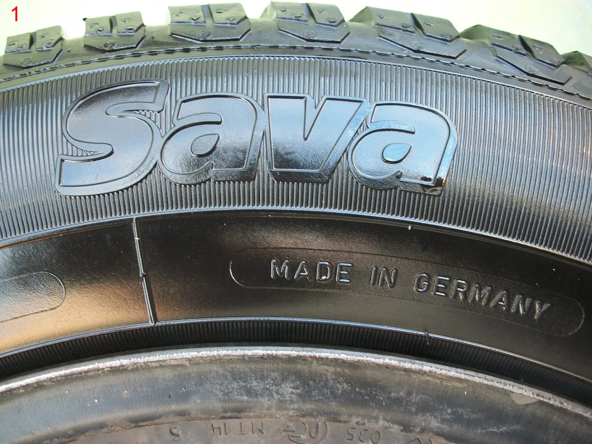 Колесо м s. Сава шины летние 1955515. Маркировка даты выпуска на шинах Сава. Сава покрышки производитель. JD 5r на шине Sava Eskimo.