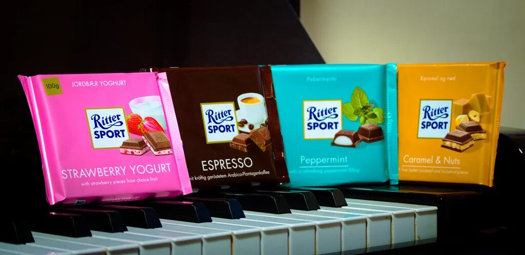 Ritter приложение. Шоколадки риттер спорт эстетика. ritter sport реклама. реклама шоколадки риттер спорт. шоколад риттер спорт реклама.