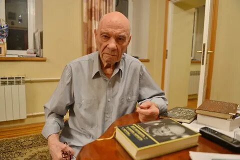 Дедушка 95 лет