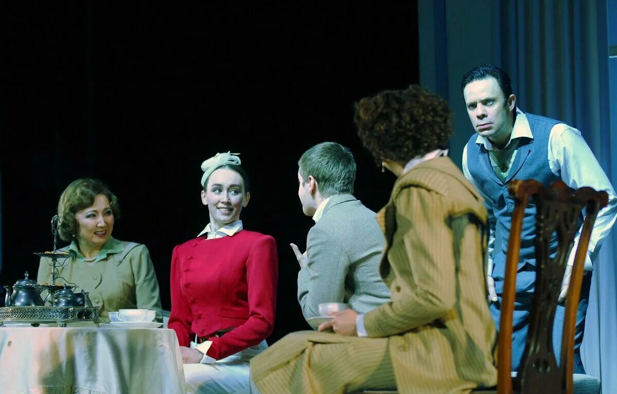 Лондон шоу планета квн. Пигмалион сатирикон спектакль. Сатирикон театр лондон шоу. Лондон шоу пьеса. Пигмалион сатирикон.