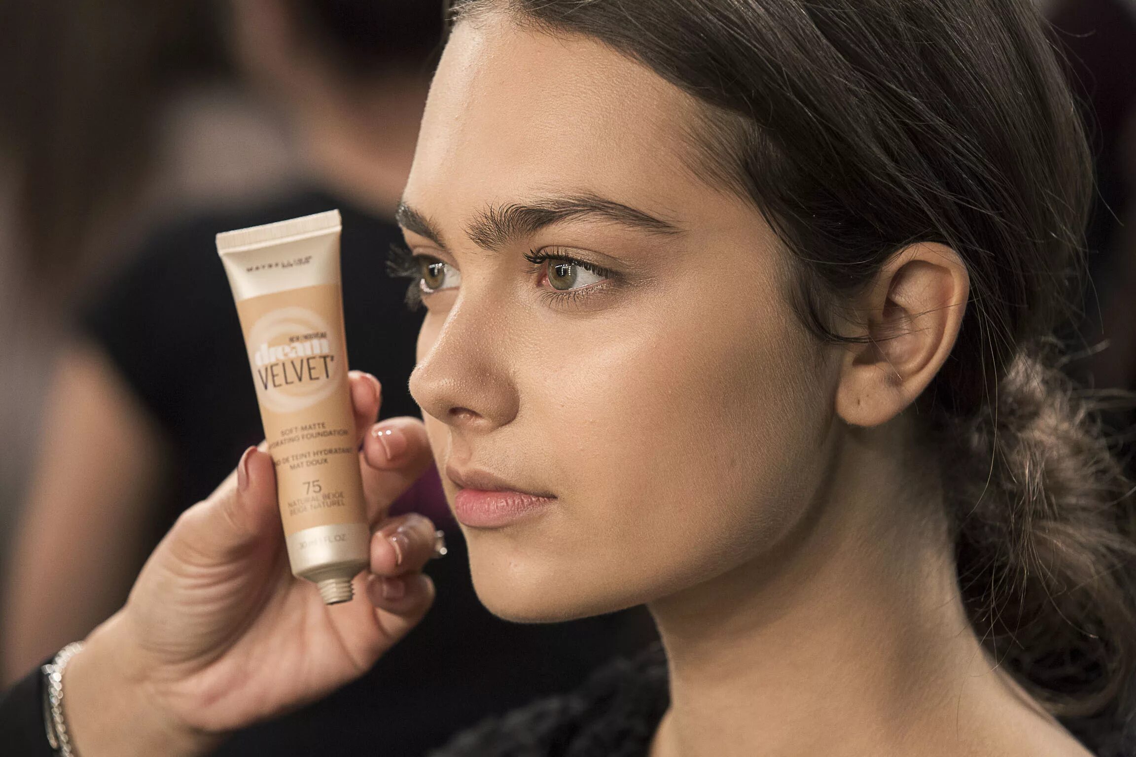 лучший тональный крем класса люкс. самый лучший тональный крем. инглот тональный hd. много тональных кремов. тональный крем для возрастной кожи 50+.