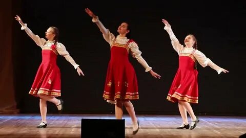 Русский танец с быстрой сменой фигур