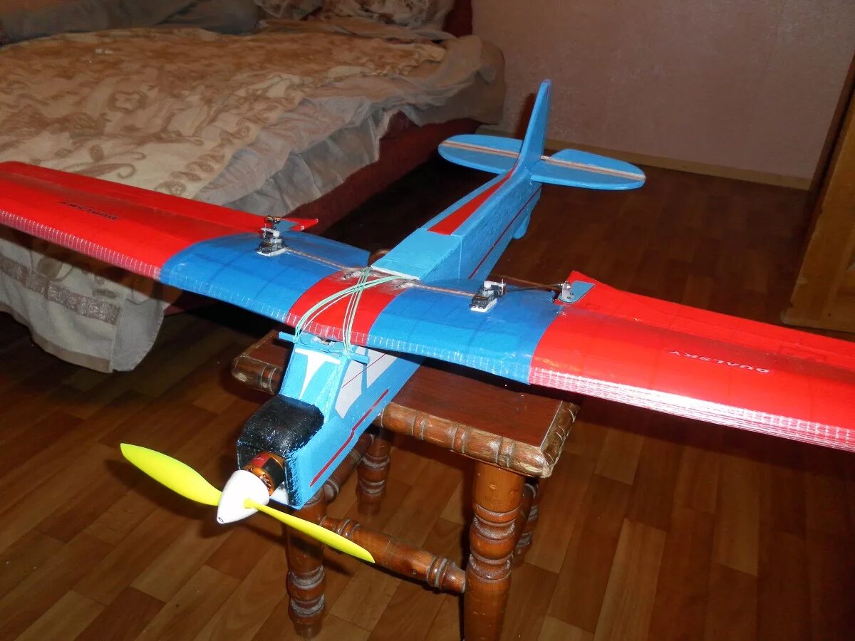 как сделать самолет на пульту. самолёт из пенопласта с моторчиком на радиоуправлении. Cessna 150 из потолочки. самодельный самолет на радиоуправлении с камерой. самолёт из пенопласта с моторчиком на радиоуправлении.