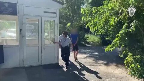 9 парней и 13 летняя девочка видео