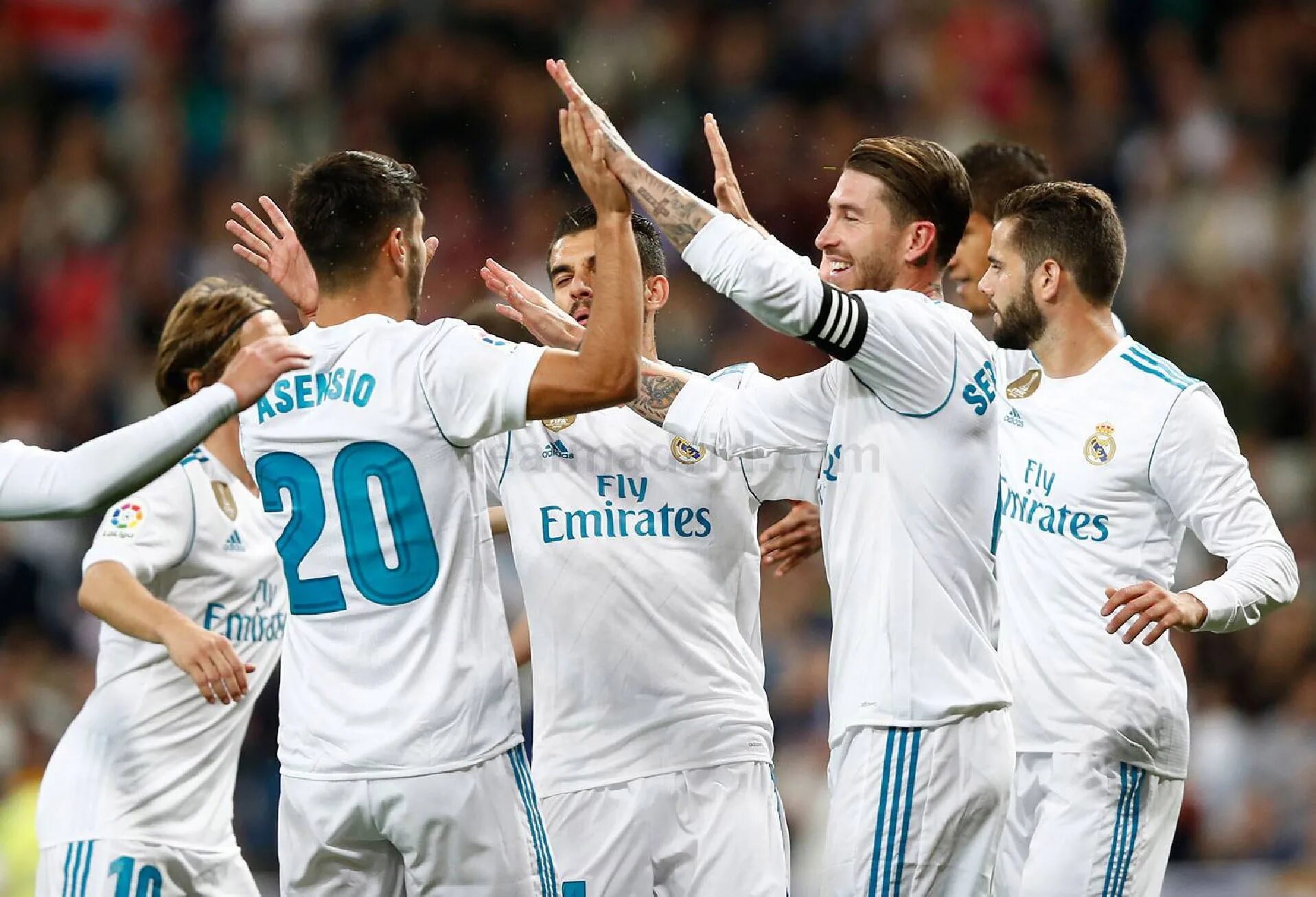 куфл мадрид. реал мадрид 2018. фк реал. фк реал мадрид эмблема. Real madrid cf.