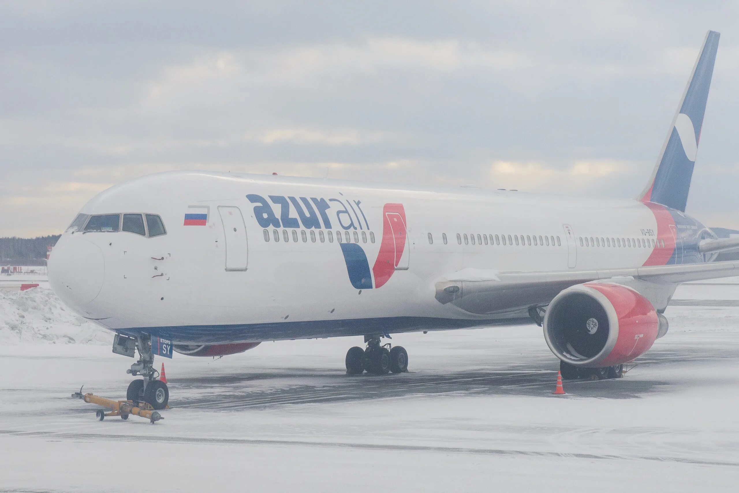 Azur air авиакомпания самолеты. Рейс самолета азур. Azur air авиакомпания самолеты. Самолет авиакомпании азур аир. Azur air чартер.