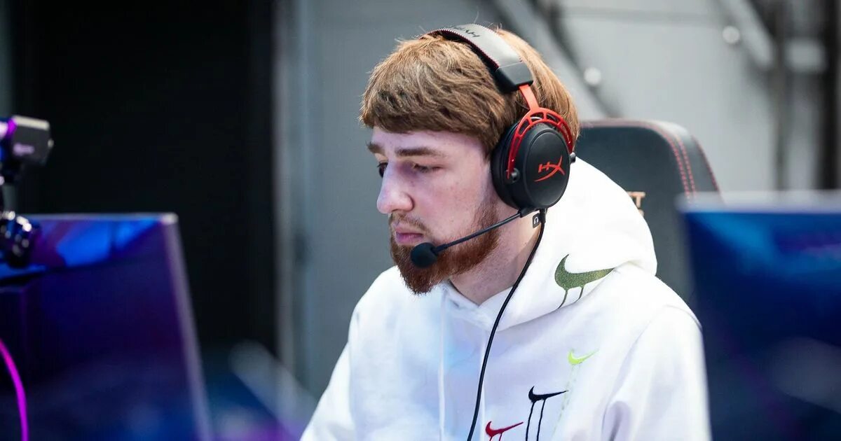 Cooman dota 2. Заур cooman. дредд дота 2. стример. русские киберспортсмены.