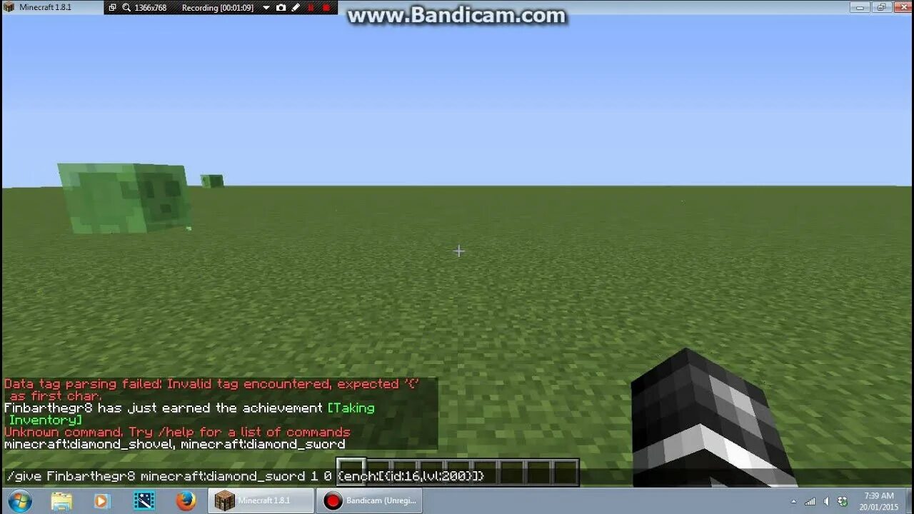Id sharpness. Sharpness minecraft. полоска лвл в майнкрафте. minecraft command block sword. рука 1000 лвл майнкрафт.