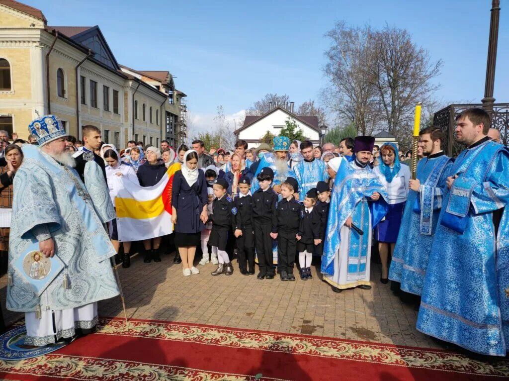 14.04 праздник. Свято владимирская православная гимназия ставрополь. с престольным праздником. свято владимирский храм смолино престольный праздник 2025. престольный праздник в духовщине 2015 года.