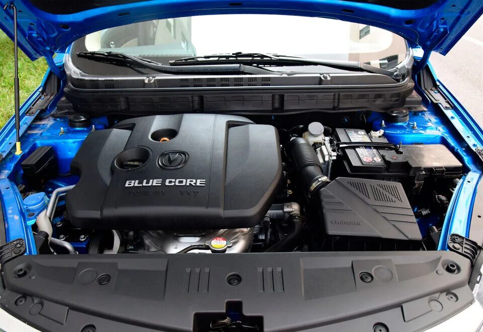 Мотор чанган 55. Двигатель чанган cs35. двигатель bluecore 1.6 чанган. changan cs35 под капотом. чанган алсвин двигатель.