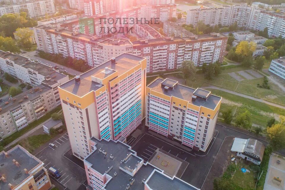 Ленинградская ул. Портовая 60 череповец. Улица портовая 52 череповец. Жк горького череповец. Улица портовая 52 череповец.