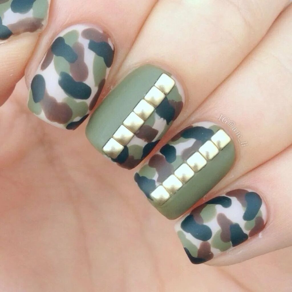Ногти камуфляж. Ногти в армейском стиле. Френч камуфляж. Ногти милитари. Армейский камуфляж ногти.