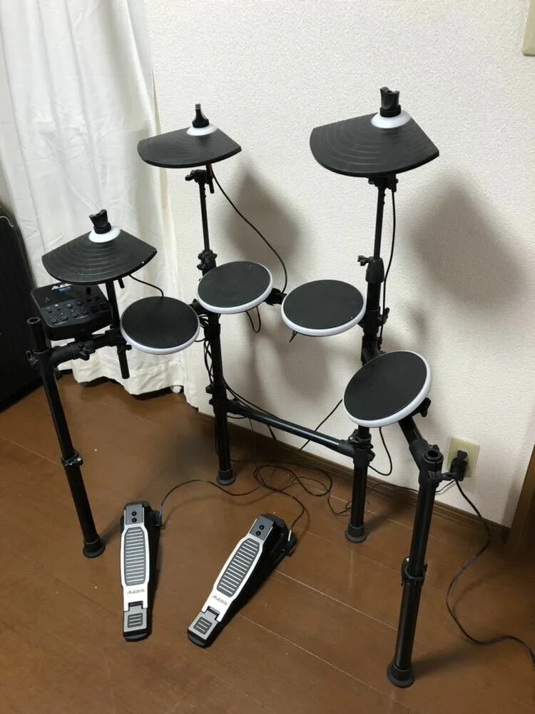 Alesis kit