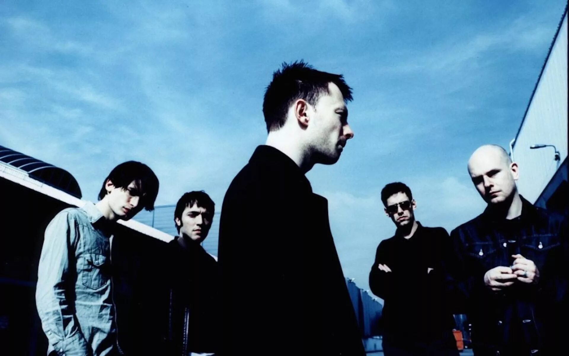 Ok computer 1997. Radiohead 1997. radiohead 2002. radiohead 1990. radiohead albums.