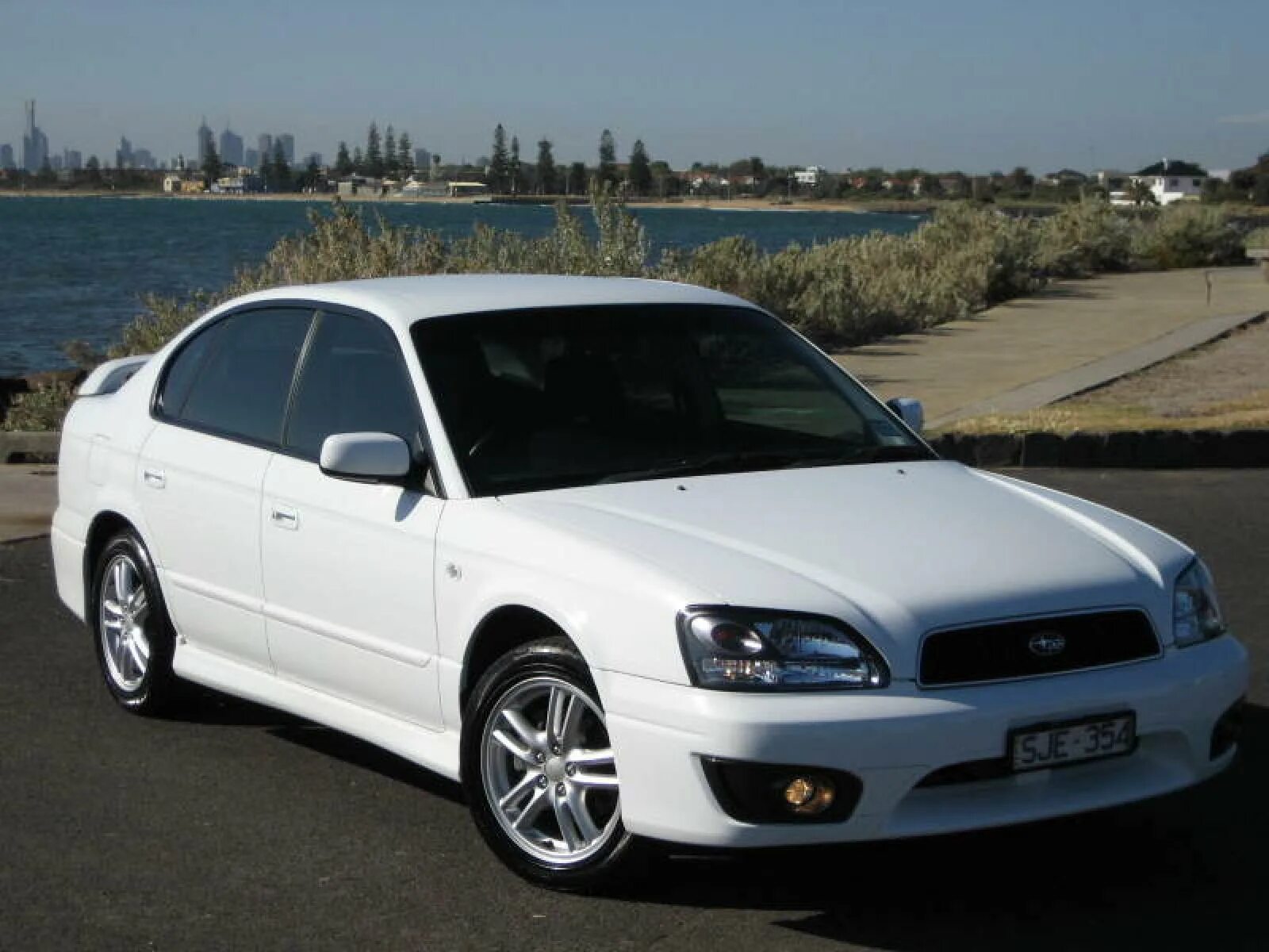 Subaru legacy 2003. Subaru Legacy 2003 b5. Субару Легаси 2003 седан. Субару Легаси седан 2003 года.