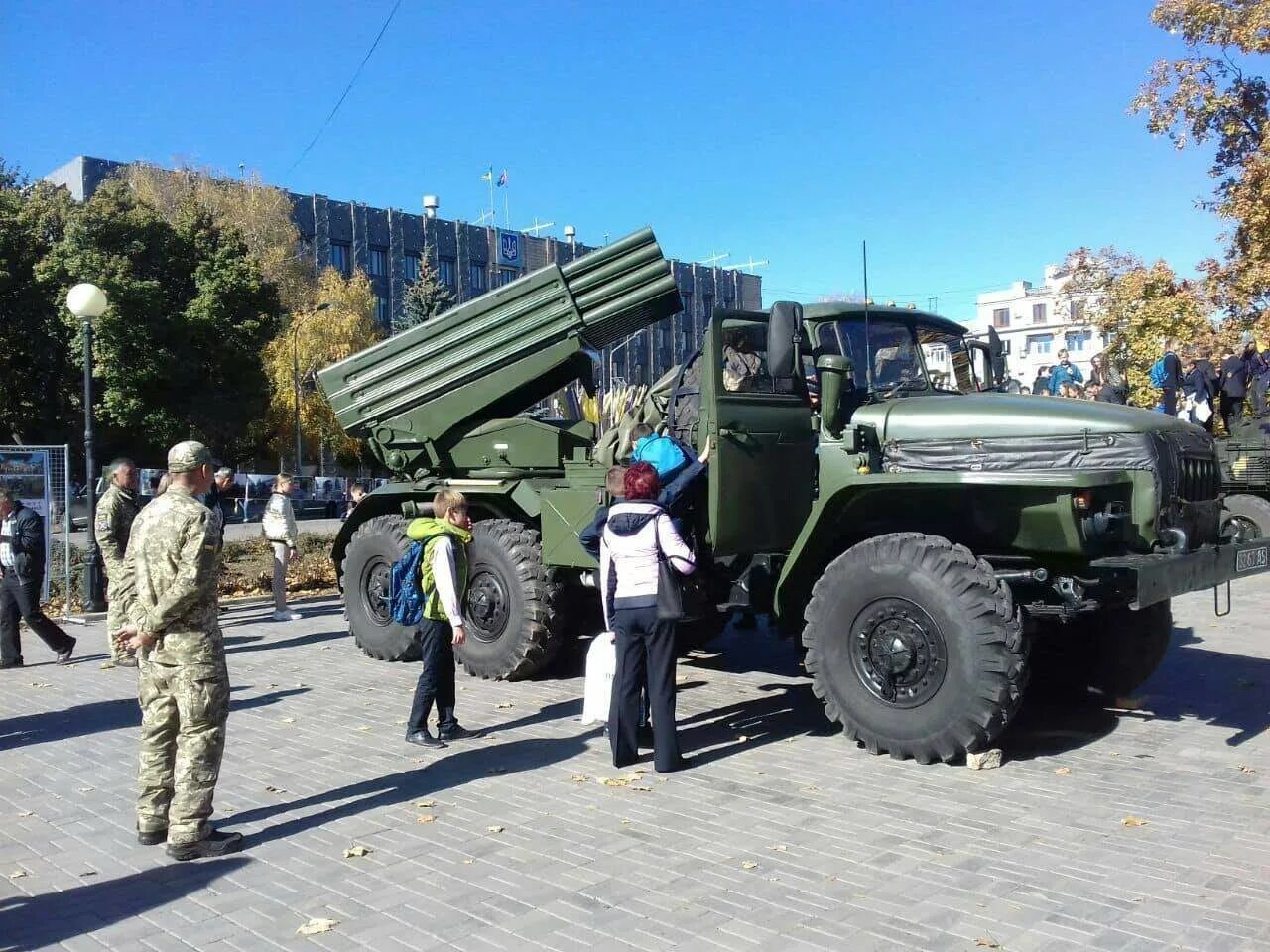 Артемовск сейчас новости последнего часа. Артемовск Украина. Воинская часть в Артемовске Донецкой области. Артёмовск (Россия).