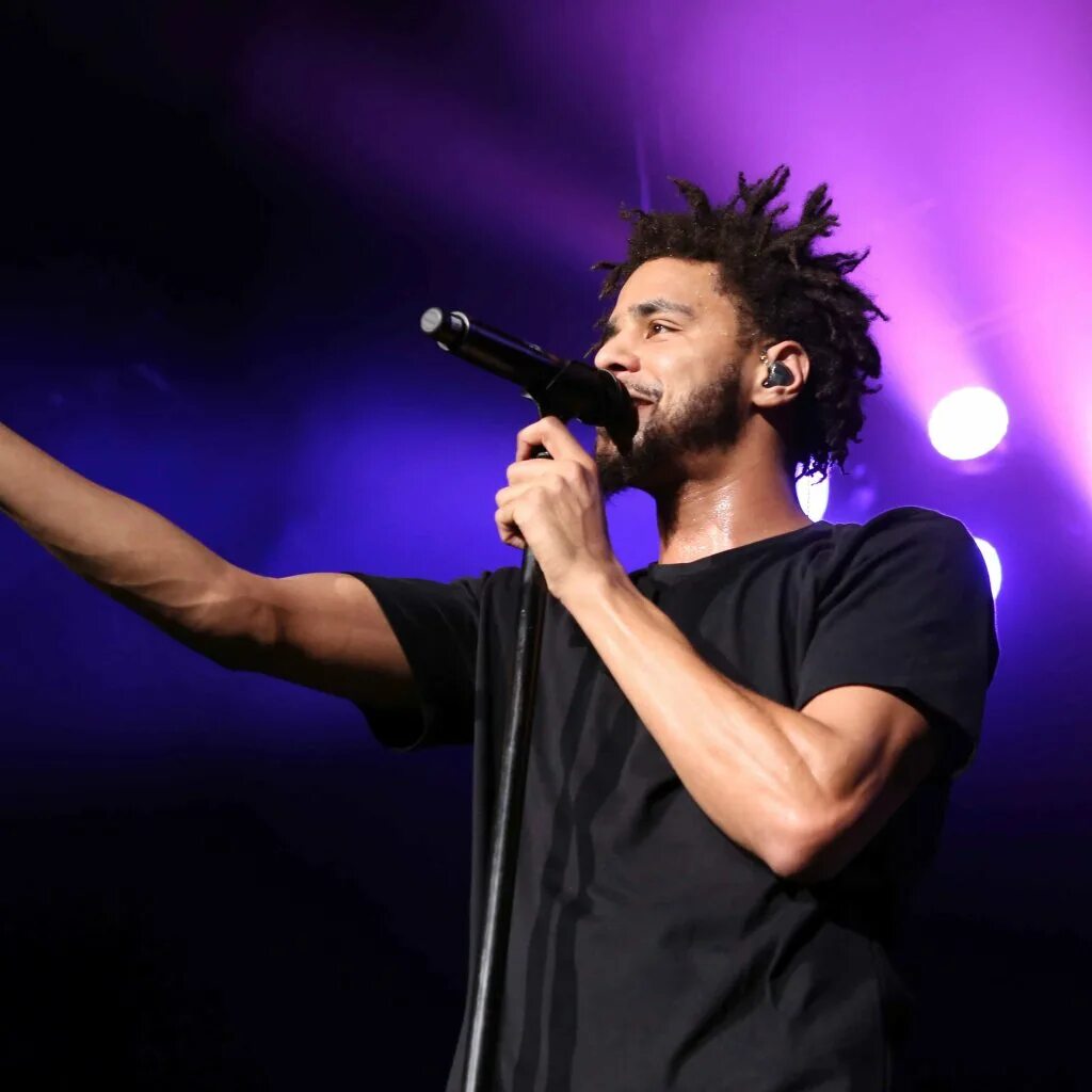 My life j cole. J Cole. J Cole аватар. J Cole обои. Виниловая пластинка j Cole.