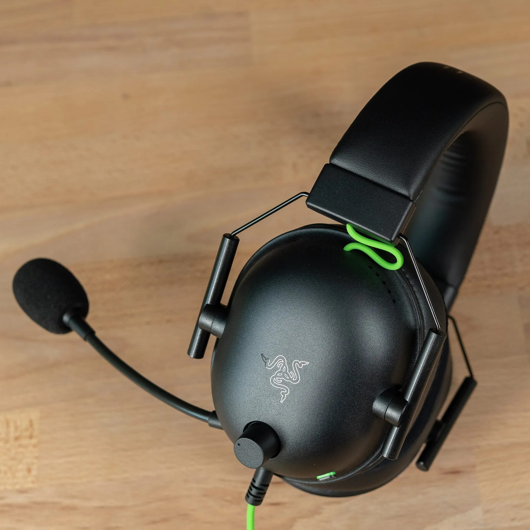 Razer blackshark x купить. Наушники Razer BLACKSHARK v2. Razer BLACKSHARK v2 x. Razer Black Shark v2 x. Razer Shark v2.