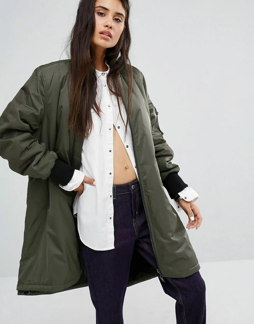 Удлиненный бомбер женский. Diesel удлиненный бомбер. diesel asos бомбер. удлиненный бомбер 2025. diesel парка бомбер женская.