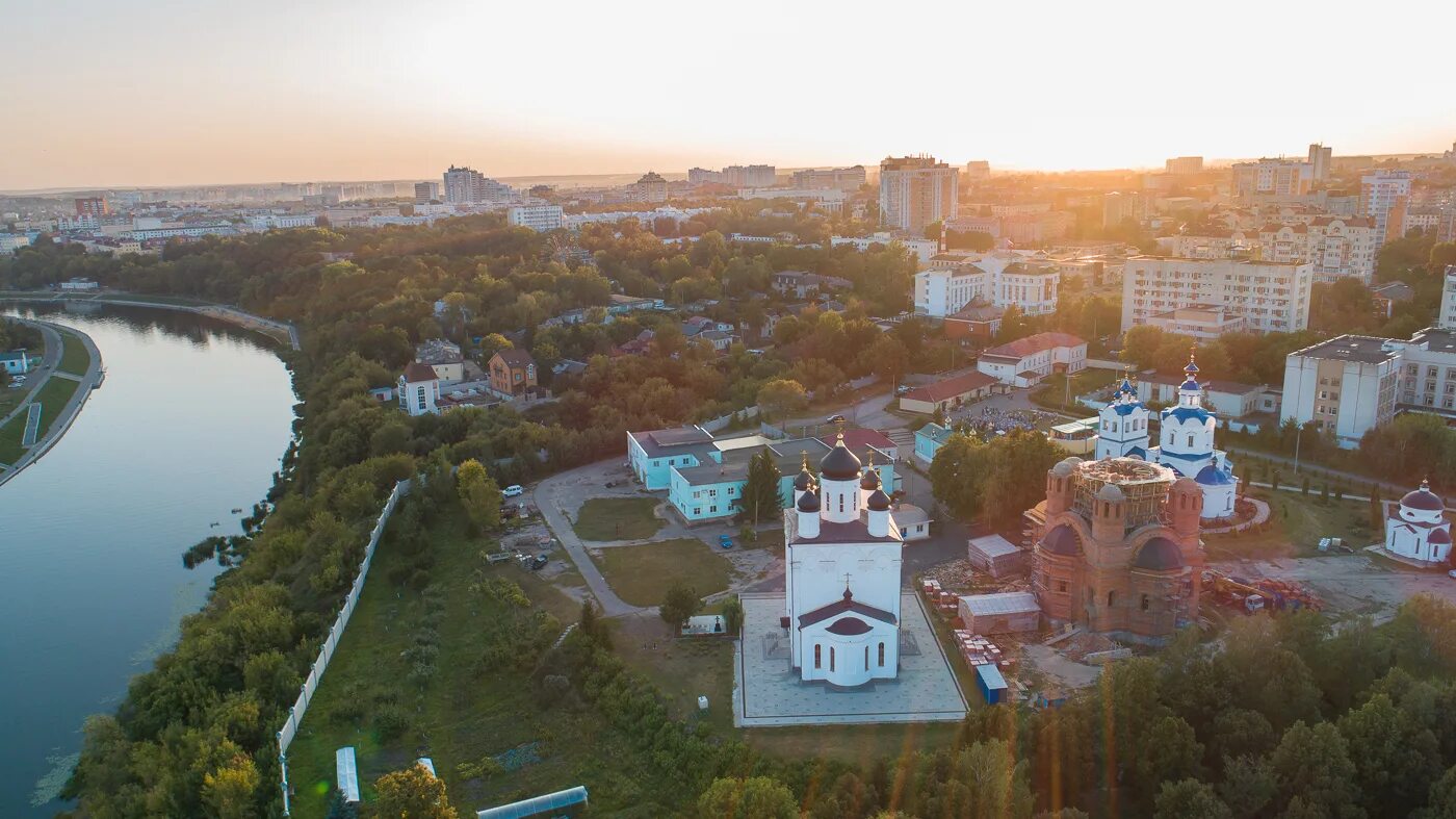 Свято успенский орел. Успенский монастырь Орел. Монастыри орла и Орловской области. Вид сверху Свято Успенского монастыря Орел. Орел Одринский монастырь в Орле.