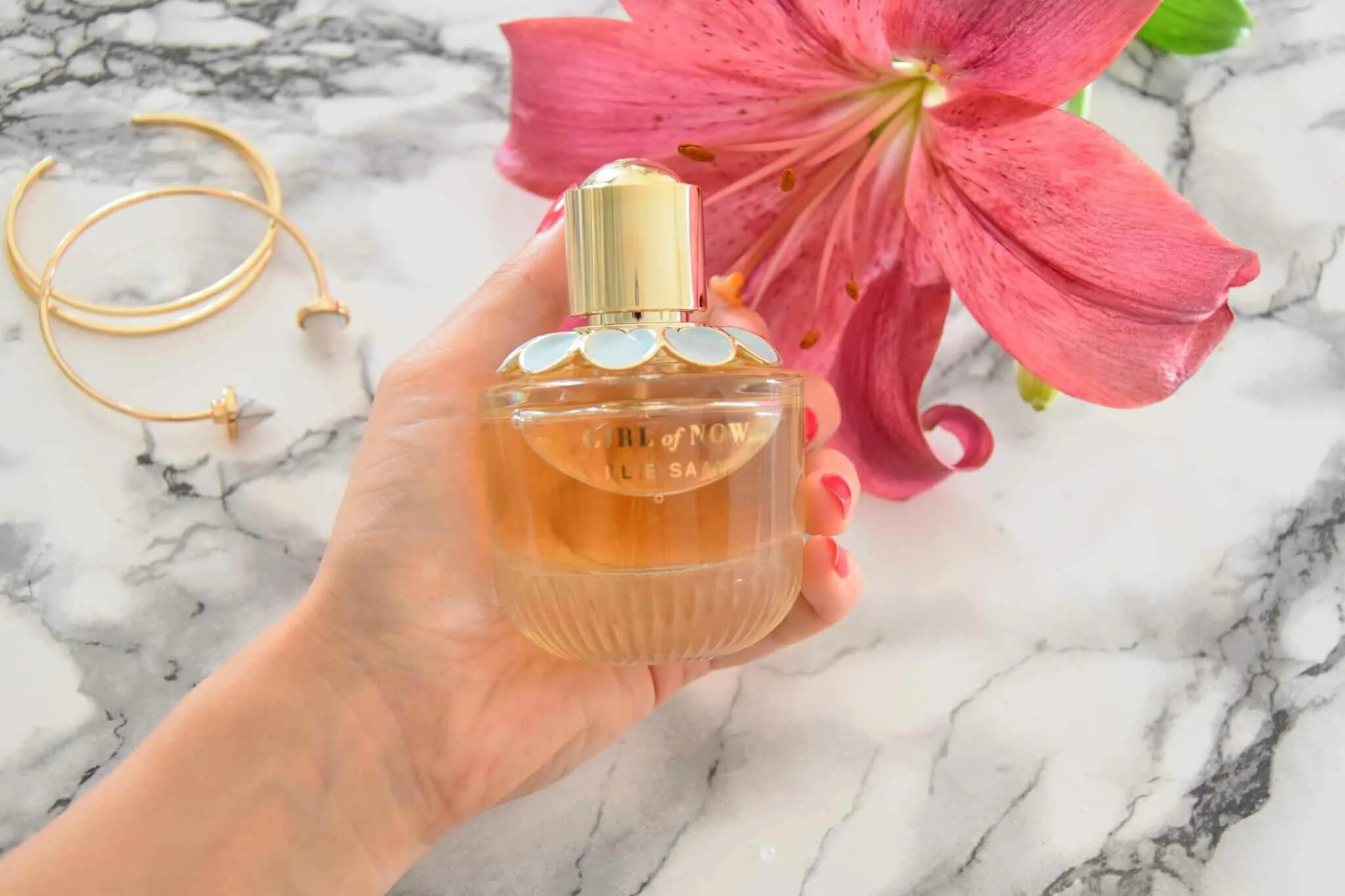 Elie Saab girl of Now (l) EDP 90ml. Elie Saab girl of Now Shine. Girl of Now Elie Saab для женщин. Цветочные духи с цветами апельсина. Now духи