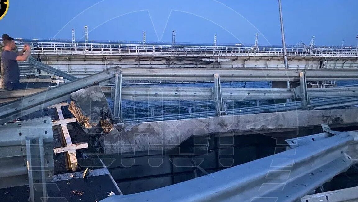 Крымский мост. Крымский мост сейчас новости последние свежие. Взорвали крымский мост 2023. Керчь крымский мост сейчас. Крымский мост взорвали 2022.