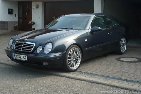 W208