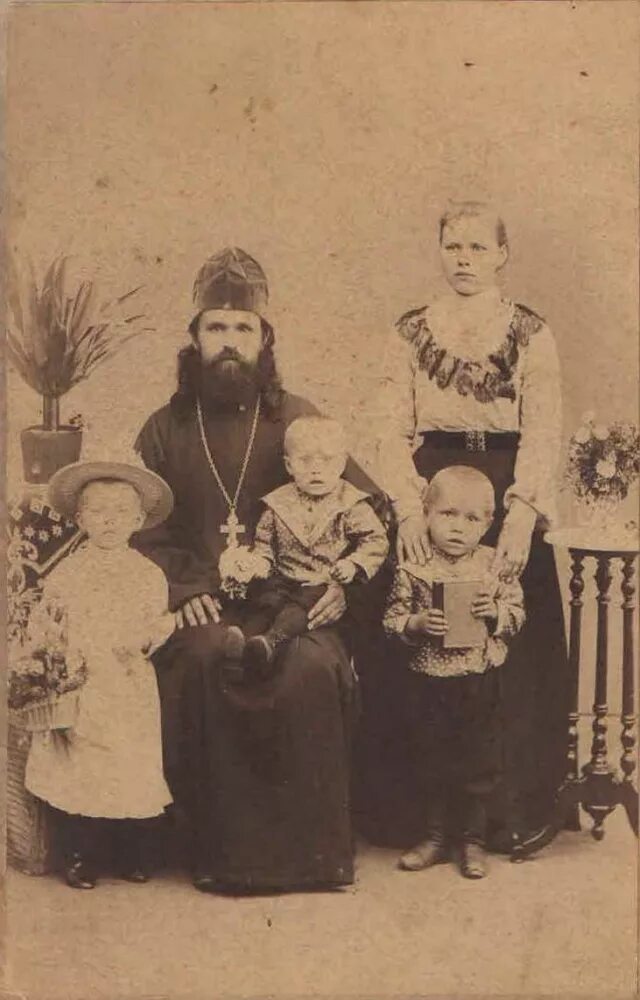 Священники арзамасского уезда 19 века. Духовенство вятки съезды 19 века. Вятские дворяне. Лебедев лука иоаннович священник нижегородского уезда. Ветлужского уезда священник.