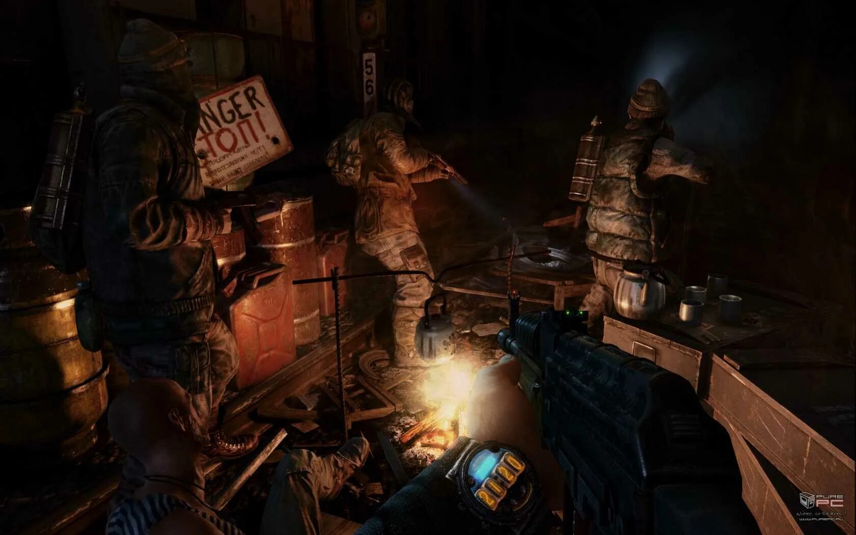 Metro 2033. Metro 2034 last Light. Метро ласт Лайт 2. Metro last light от механиков