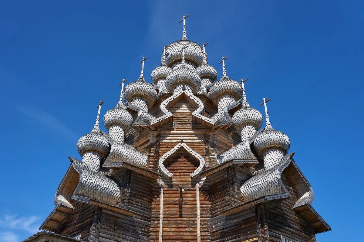 Кижи церковь преображения господня. Кижи церковь преображения господня. Города европы женского рода. Архитектурный ансамбль кижи. Церкушки из масловского.