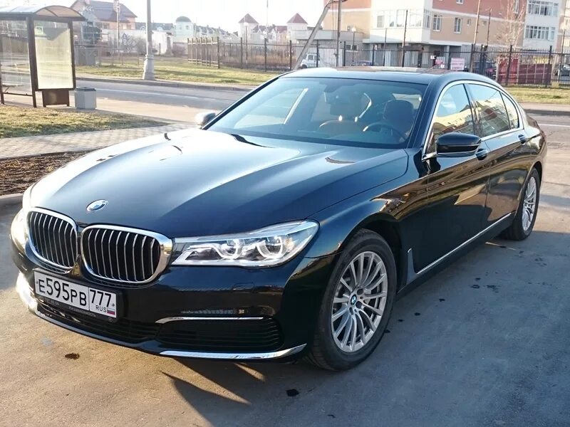 Бмв удлиненная. BMW 7 long. BMW l7. БМВ 760 Лонг. BMW 7 long 760.