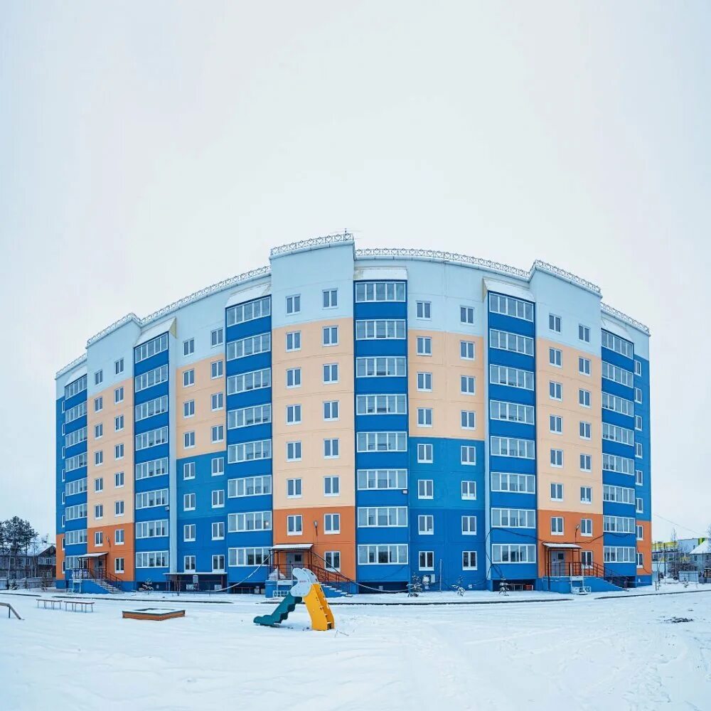 Дом югра. Нягань 10 микрорайон. Комсомольская 49 ханты-мансийск. Жемчужина югры сургут. Иннопром ташкент фото.