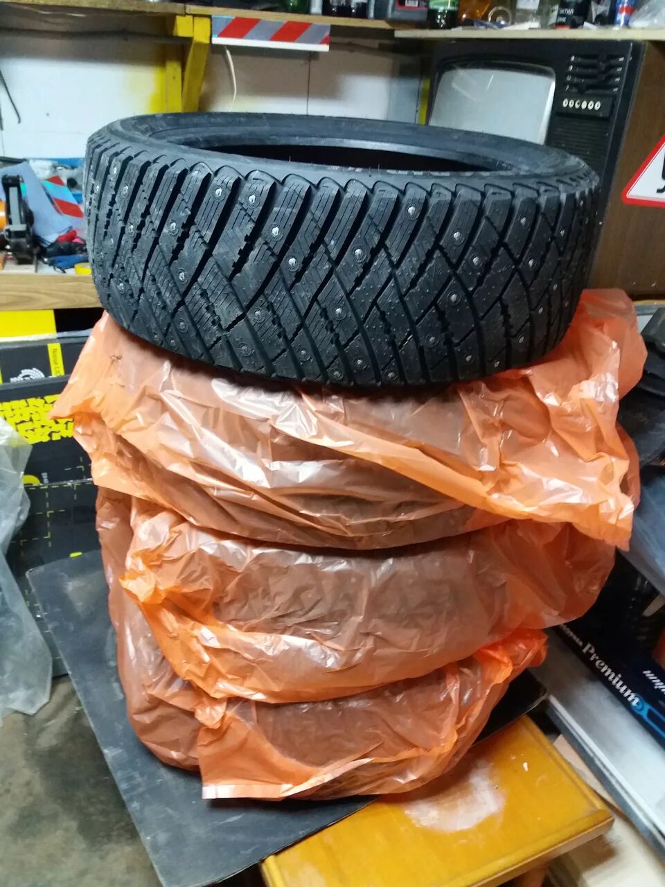 Nordman 205 50 r17. Goodyear ULTRAGRIP Arctic 2 r17 205/50. Goodyear ULTRAGRIP Ice 2 205/50 r17. 205/50 R17 зима. Покрышка на Крету 205.