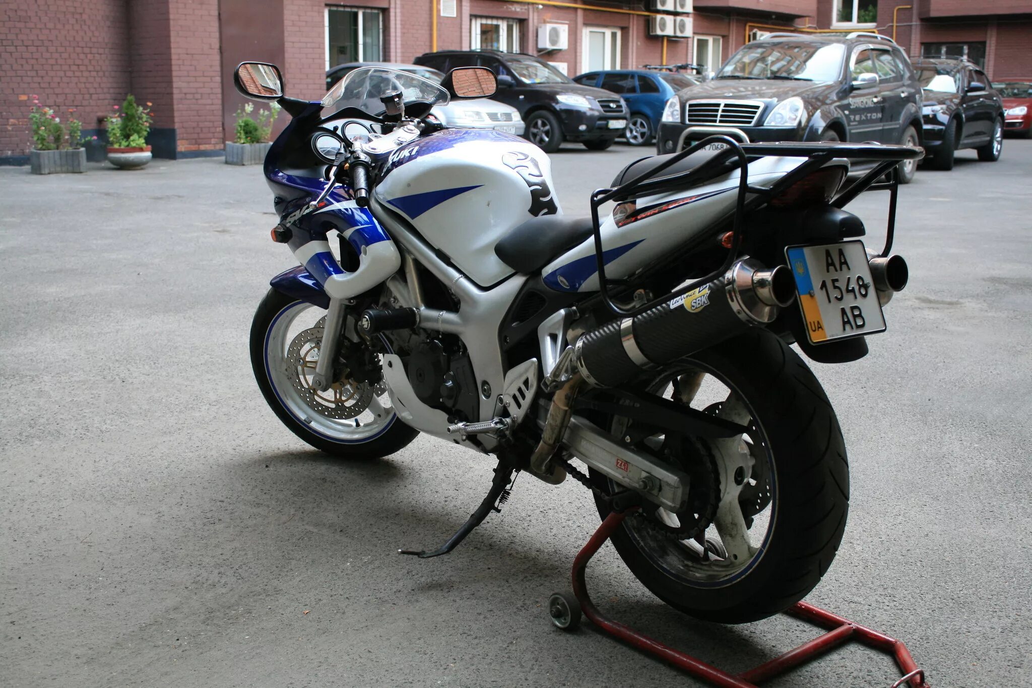 Suzuki SV 400 650. Suzuki sv650 2000. Suzuki SV 650 тюнинг.