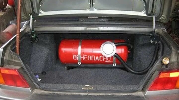 Гбо на ваз 2112. Газовое оборудование автомобилей ваз. Баллон гбо на 2107. Гбо на ваз 2107 карбюратор. Метан на ниву 2121.
