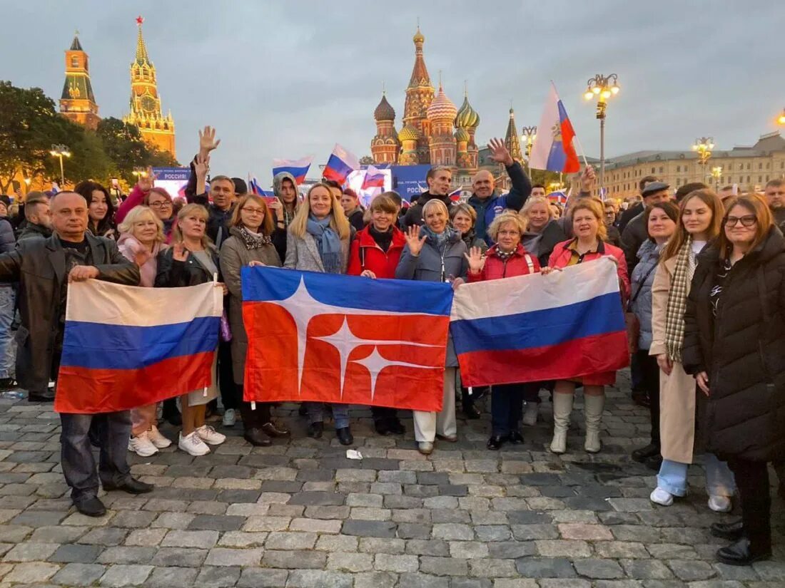 Митинг в москве. Красная площадь 30 сентября 2022. Концерт на красной площади. Концерт на красной площади. Митинг на красной площади 30 сентября.