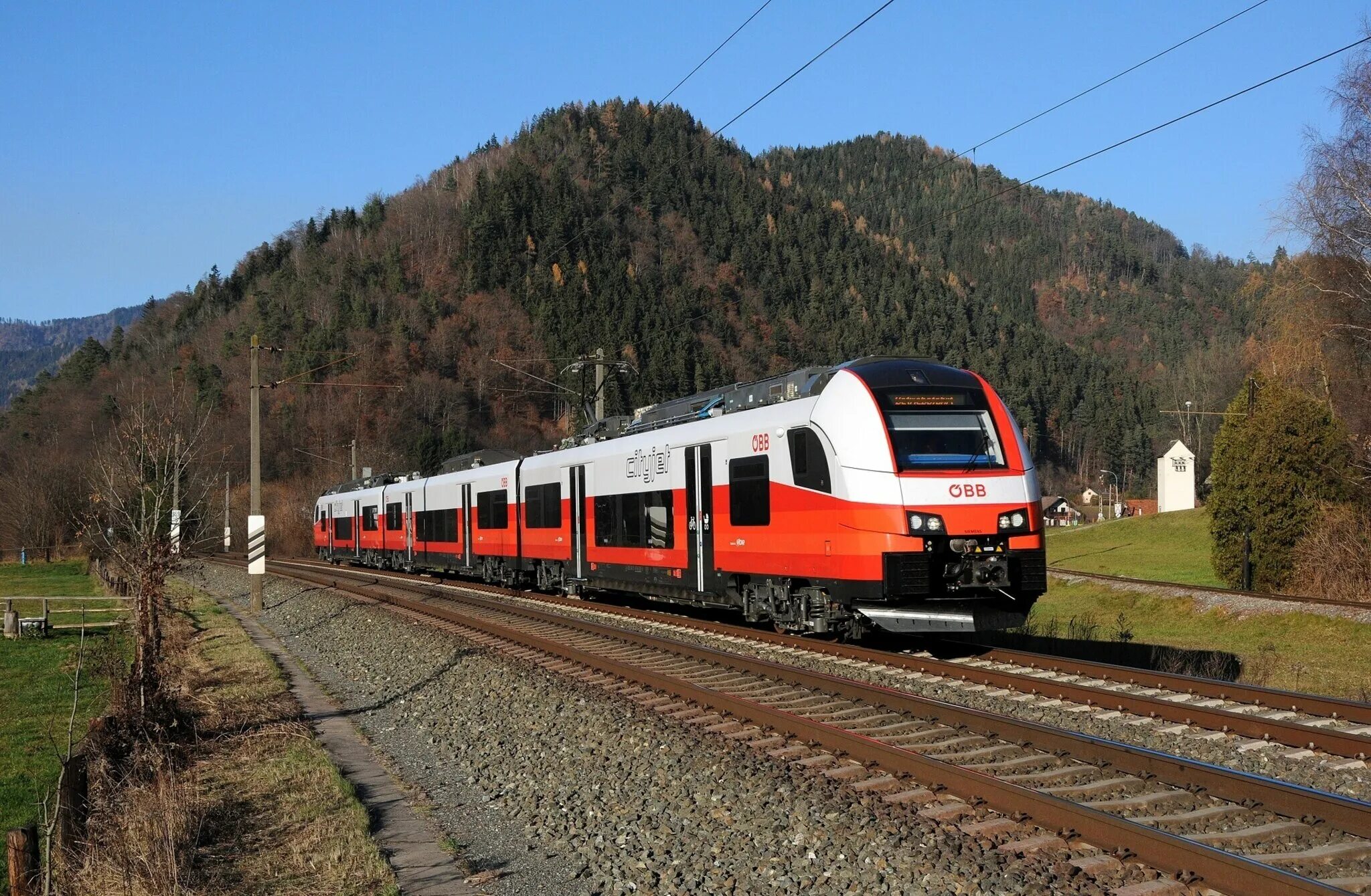 Zug fahren. Schienenverkehr. Электропоезда штадлер. Zug fahren. Sbb швейцария.