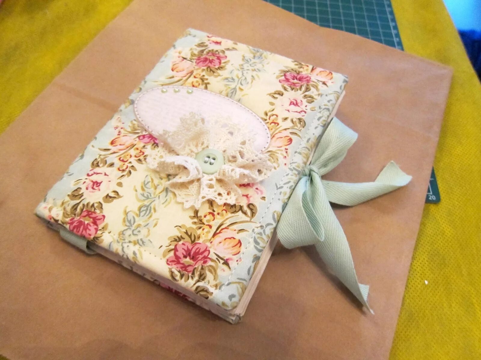 тканевые обложки. тканевые обложки. блокнот с тканевой обложкой. тканевые обложки для книг. блокнот в мягкой обложке.