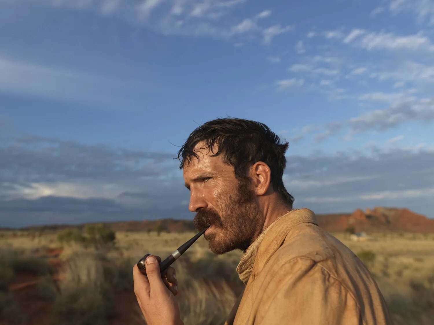 Джош о коннор и алек секаряну. Драма «божья земля» (2017, великобритания). Джош о коннор божья земля. Иисус христос фильм 2007. Джош о’коннор алек секаряну.