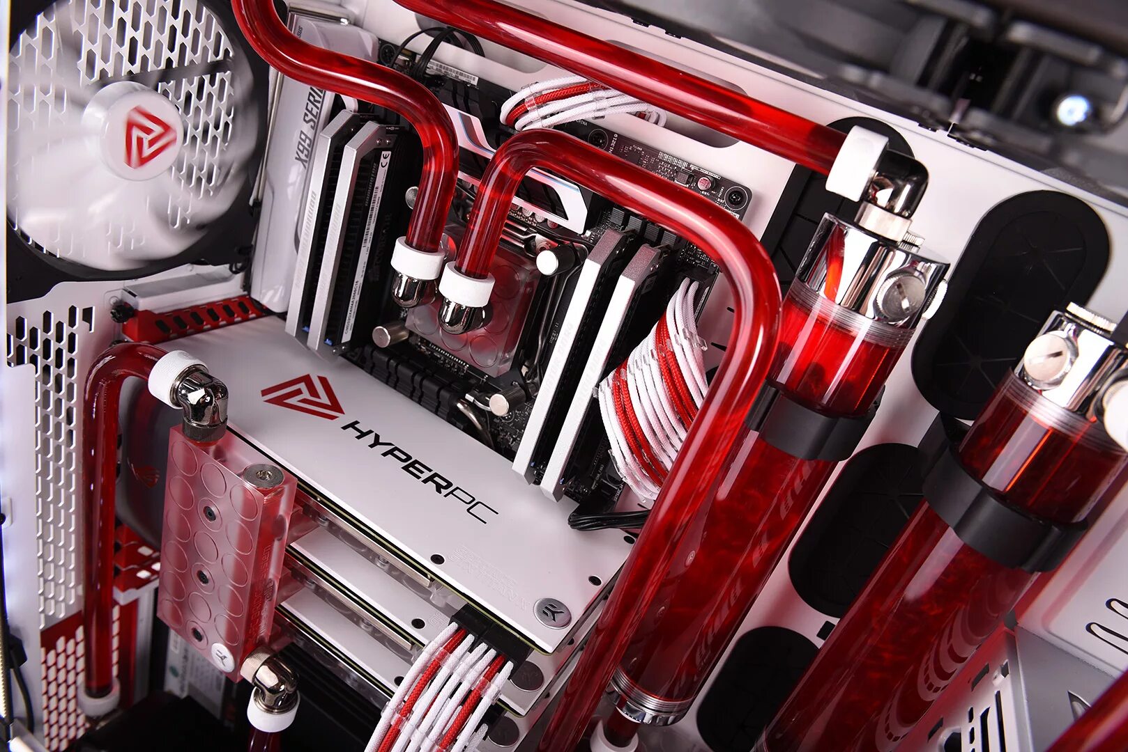 Hyper PC водяное охлаждение. Водяное охлаждение ХАЙПЕР ПС. Сво hyperpc watercooling. Кастомная система водяного охлаждения.