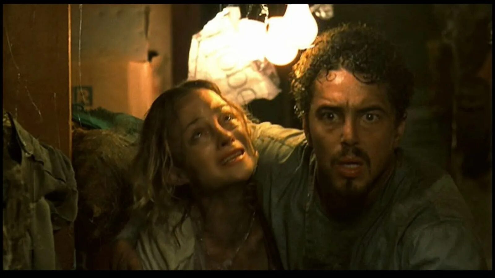 дом на холмах 2003