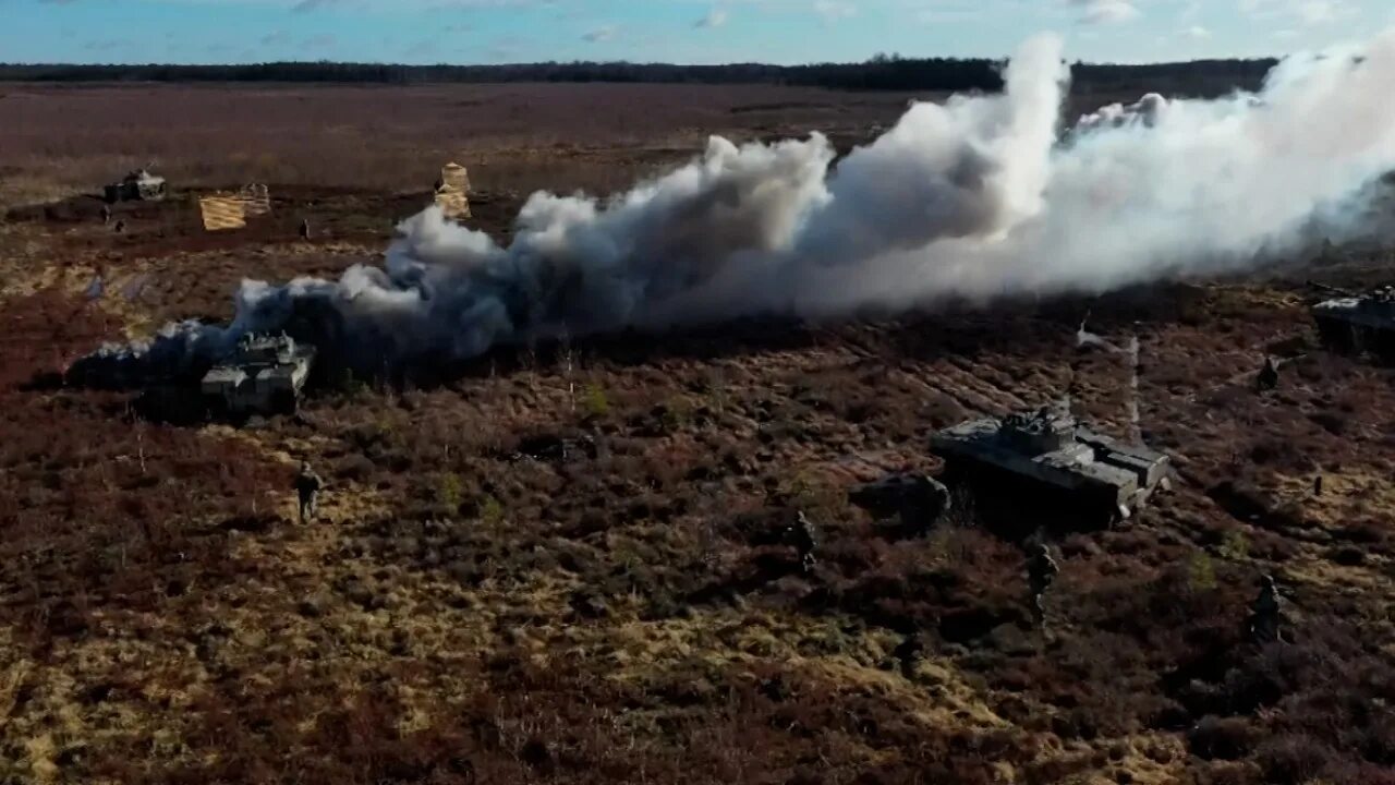 По прибытии на поляну мы разбили лагерь. Разбитый лагерь. Лагерь противника. Ночное нападение на лагерь противника. Гибкая тактика.