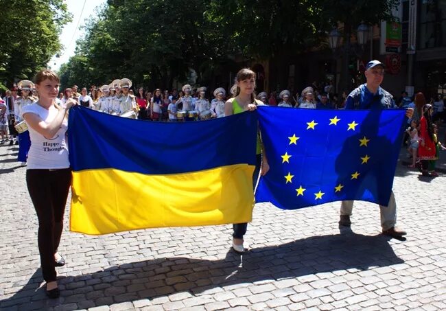 Праздник дня европы. Праздник день Европы. Парад день Европы. День Европы картинки. День Европы фестиваль.