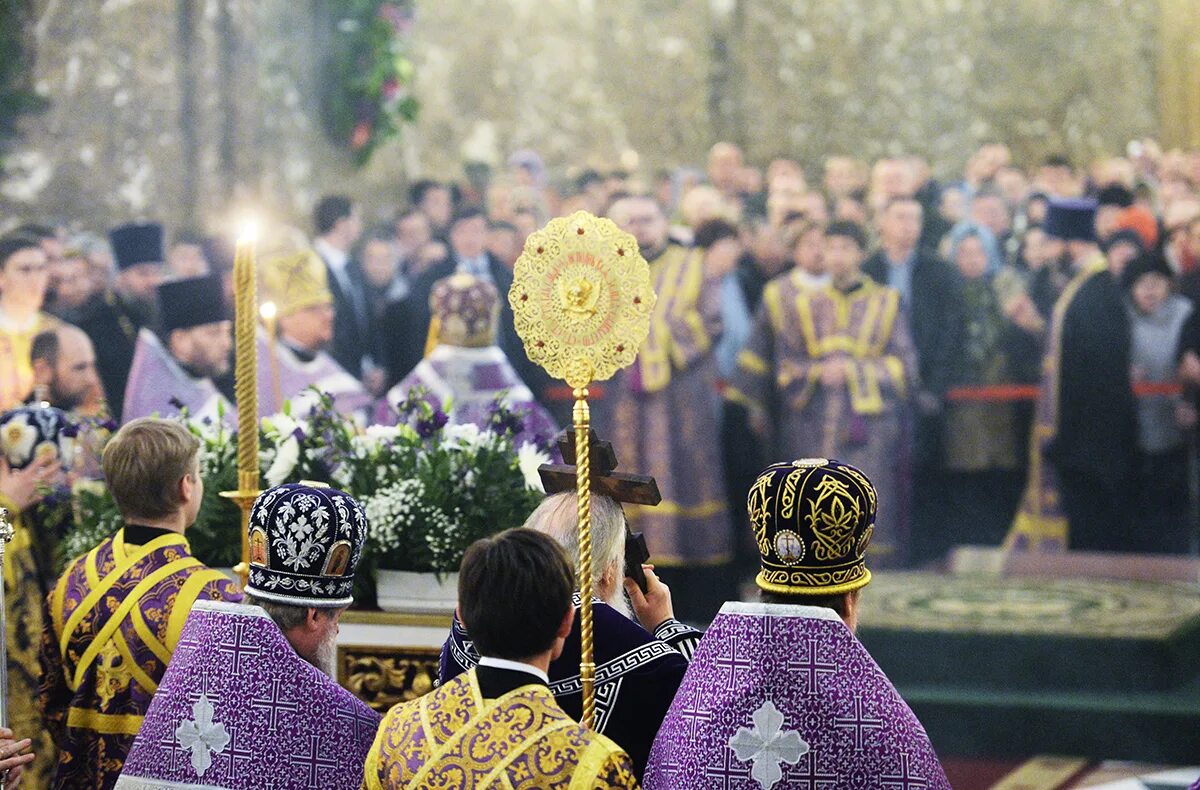 храм христа спасителя калининград. служба в храме спасителя калининград. калининградская епархия храмы рпц. вечерня с чином прощения. кафедральный собор христа спасителя калининград.