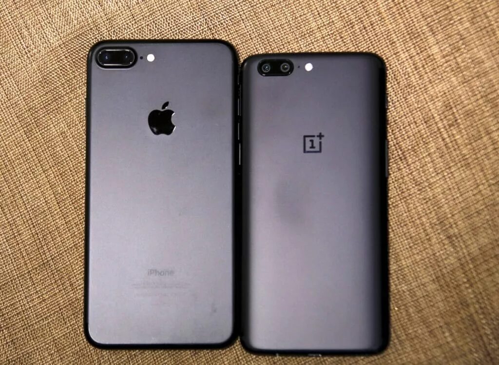 Телефон похожий на 10. Iphone 7 Plus и one Plus 5. Смартфон похожий на айфон. Андроид похожий на айфон. Смартфон похожий на айфон 11.